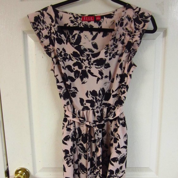 Elle Applicae shoulder soft pink/blck dress - Picture 8 of 8